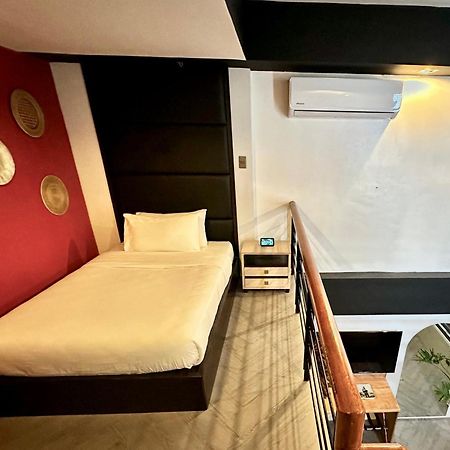 Havitat Boutique Hotel Makati City Bagian luar foto