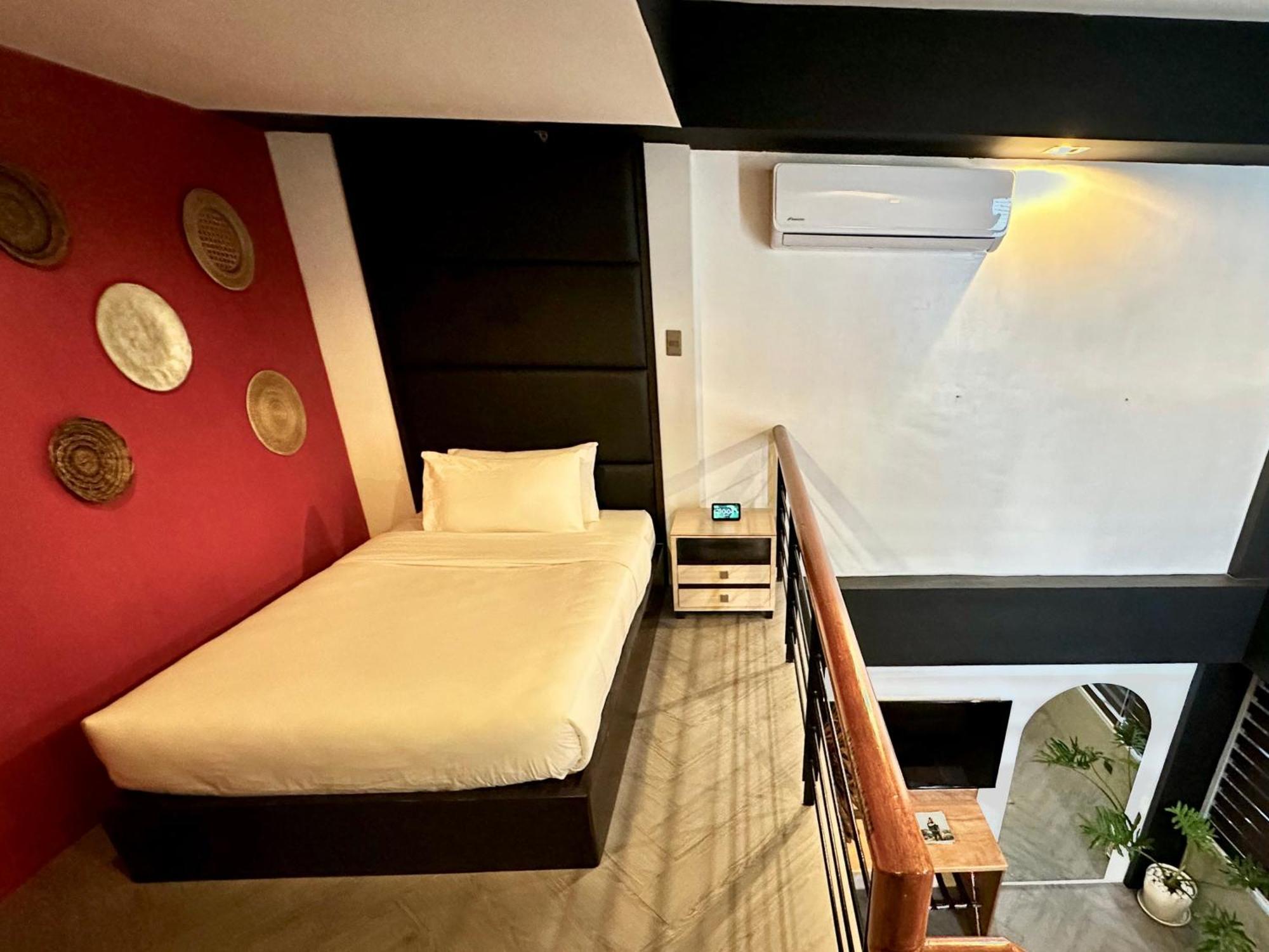 Havitat Boutique Hotel Makati City Bagian luar foto